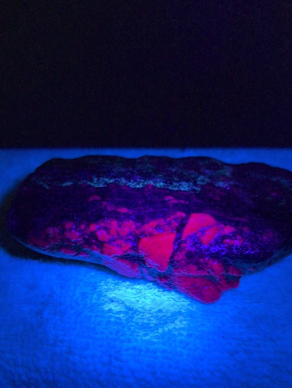 Large Rough Ruby In Zoisite - Picture 2 of 12